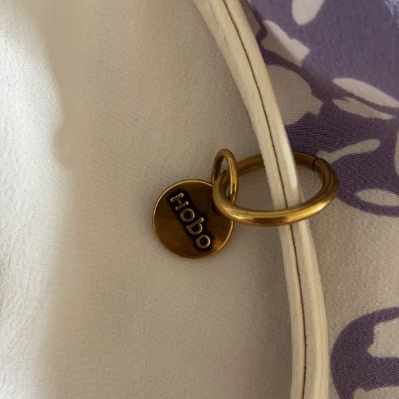 HOBO fringe crossbodypreloved excellent condition - Picture 2 of 3